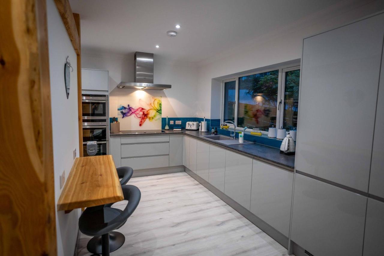 Heather House , Luxury Holiday House In פיטלוצ'רי מראה חיצוני תמונה